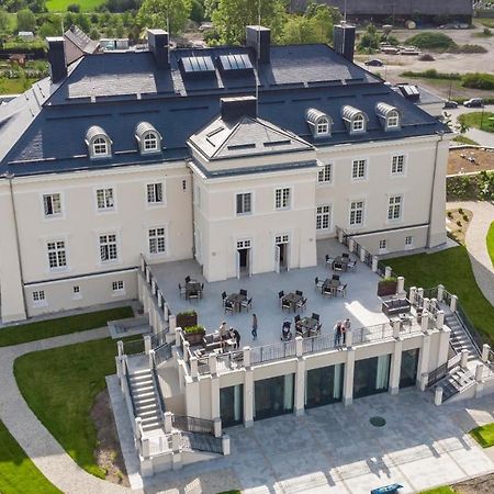 Palac Komierowo Sępólno Krajeńskie Exteriér fotografie