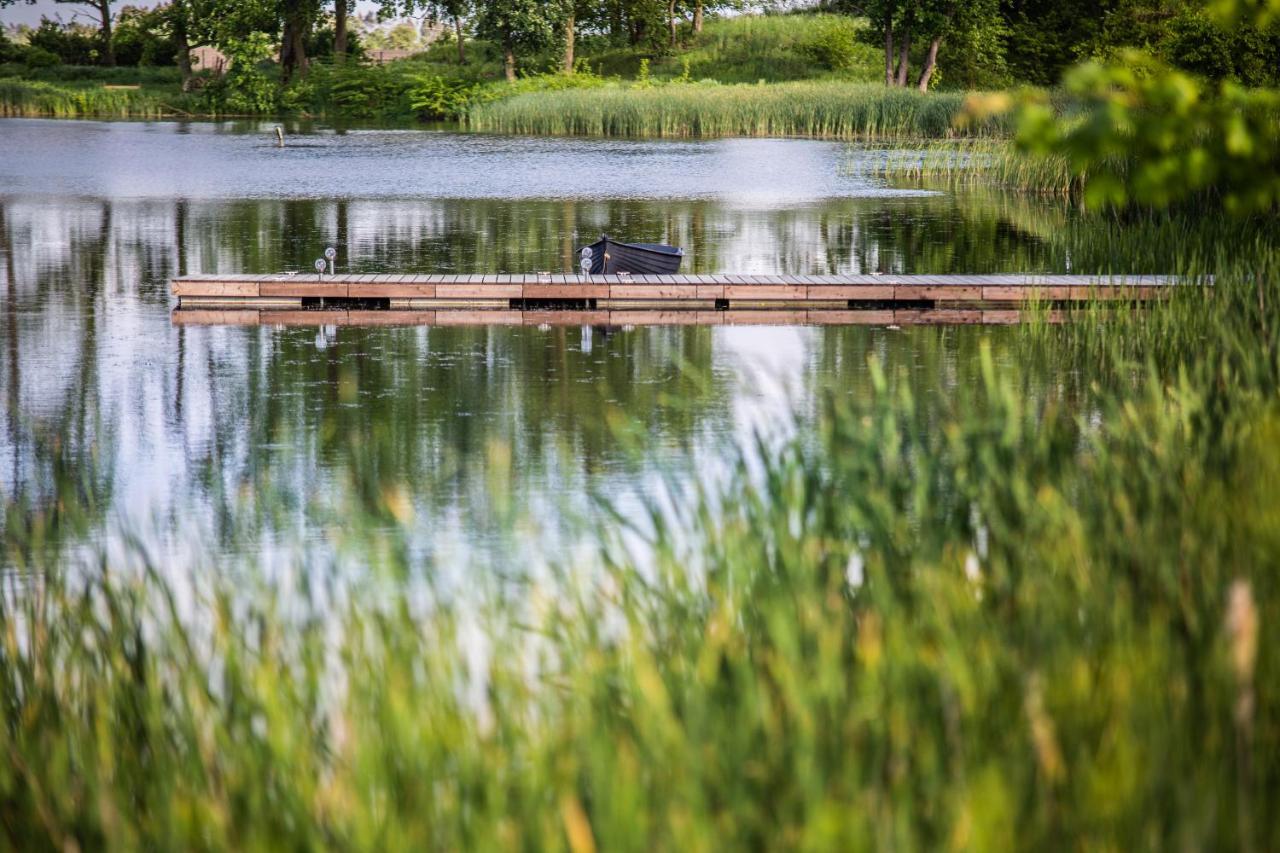 Palac Komierowo Sępólno Krajeńskie Exteriér fotografie