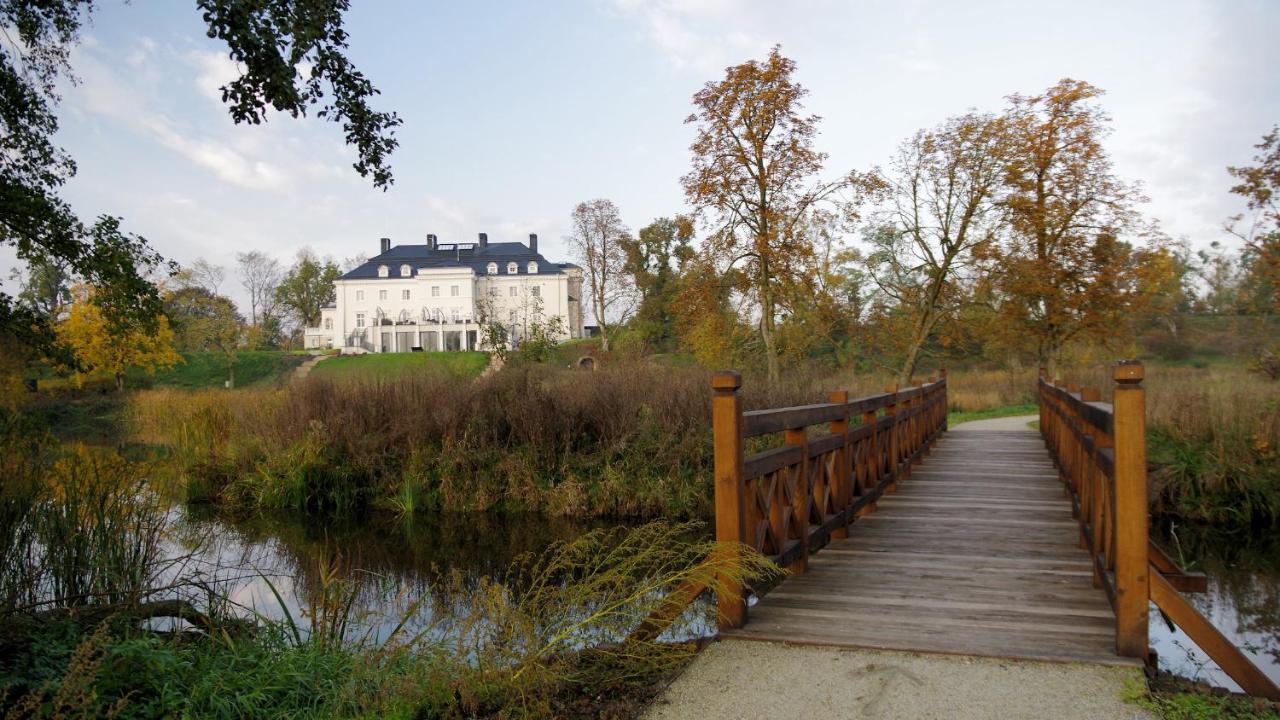 Palac Komierowo Sępólno Krajeńskie Exteriér fotografie